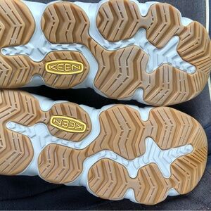 Sandals Keen for sale.Brand new.